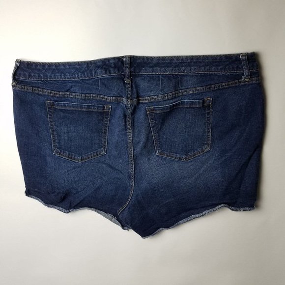 Torrid Womens Denim Shorts Cut Off Distressed US Flag Patch Pockets Size 24 - Picture 7 of 9